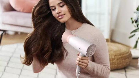 Suszarka do włosów PHILIPS BHD300/00 (1600W /Biało-różowy ) Suszarka do włosów PHILIPS BHD300/00 (1600W /Biało-różowy )