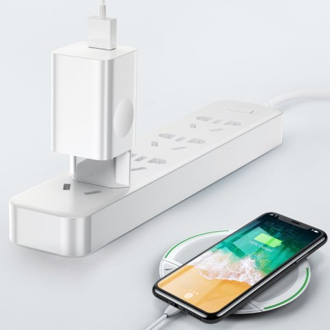 Baseus ładowarka sieciowa QC 3.0 1x USB 3A biała Baseus ładowarka sieciowa QC 3.0 1x USB 3A biała