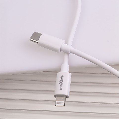 Maxlife ładowarka sieciowa PD QC MXTC-06-20AC 1x USB-C 1x USB 20W biała + kabel USB-C - Lightning 20W Maxlife ładowarka sieciowa PD QC MXTC-06-20AC 1x USB-C 1x USB 20W biała + kabel USB-C - Lightning 20W