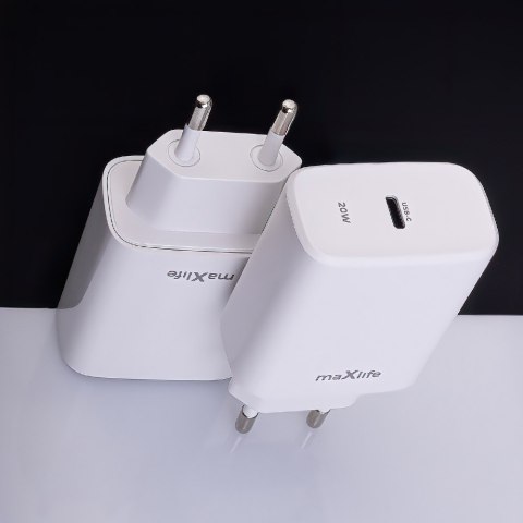 Maxlife ładowarka sieciowa PD QC MXTC-10-20C 1x USB-C 20W biała Maxlife ładowarka sieciowa PD QC MXTC-10-20C 1x USB-C 20W biała
